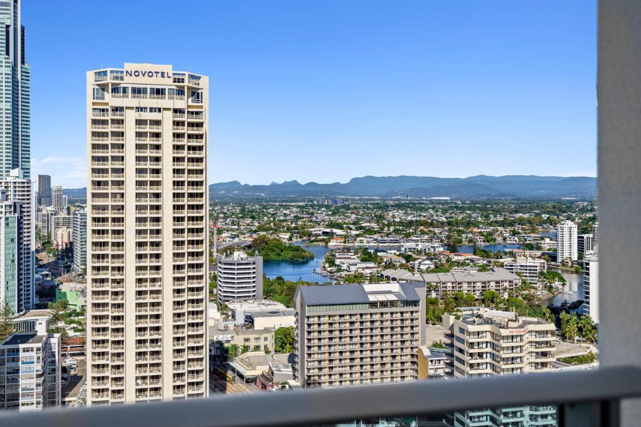 H Star Residences-- Paradise Stayz Gold Coast Esterno foto