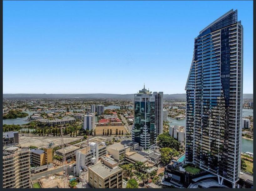 H Star Residences-- Paradise Stayz Gold Coast Esterno foto