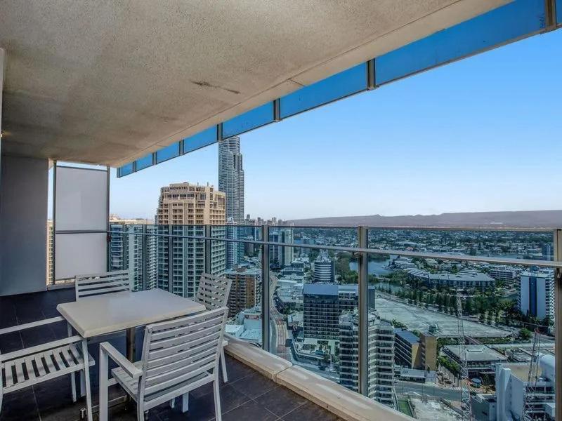 H Star Residences-- Paradise Stayz Gold Coast Esterno foto