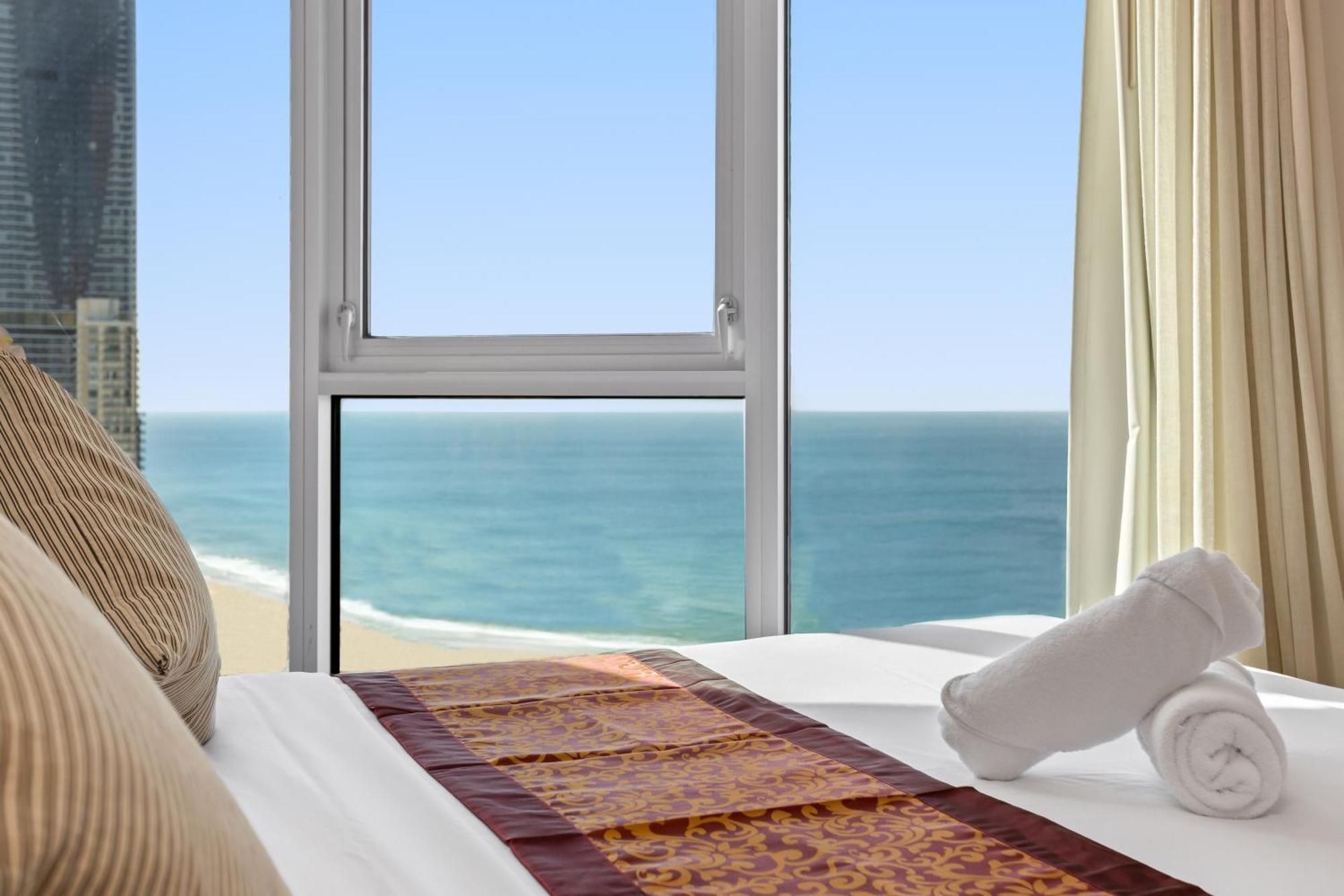 H Star Residences-- Paradise Stayz Gold Coast Esterno foto