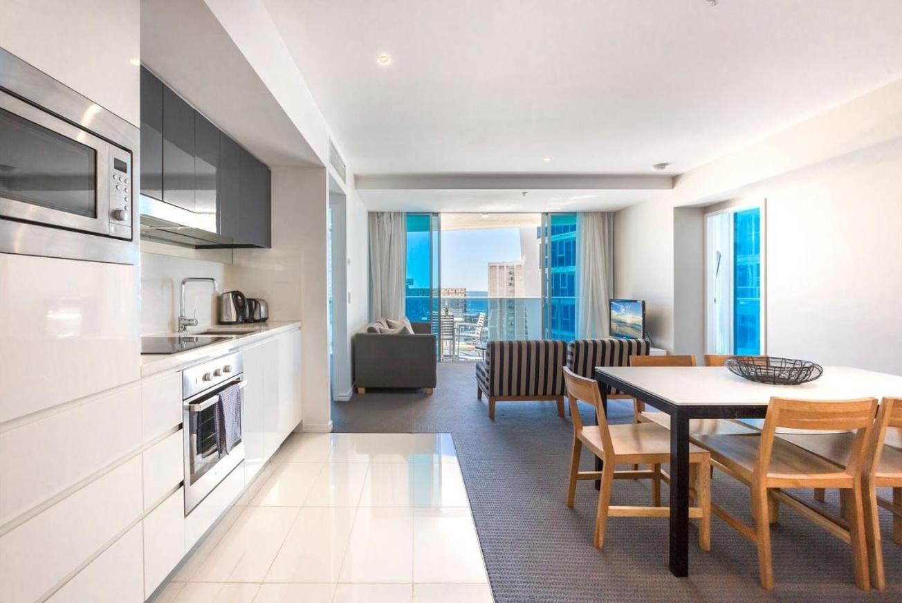 H Star Residences-- Paradise Stayz Gold Coast Esterno foto