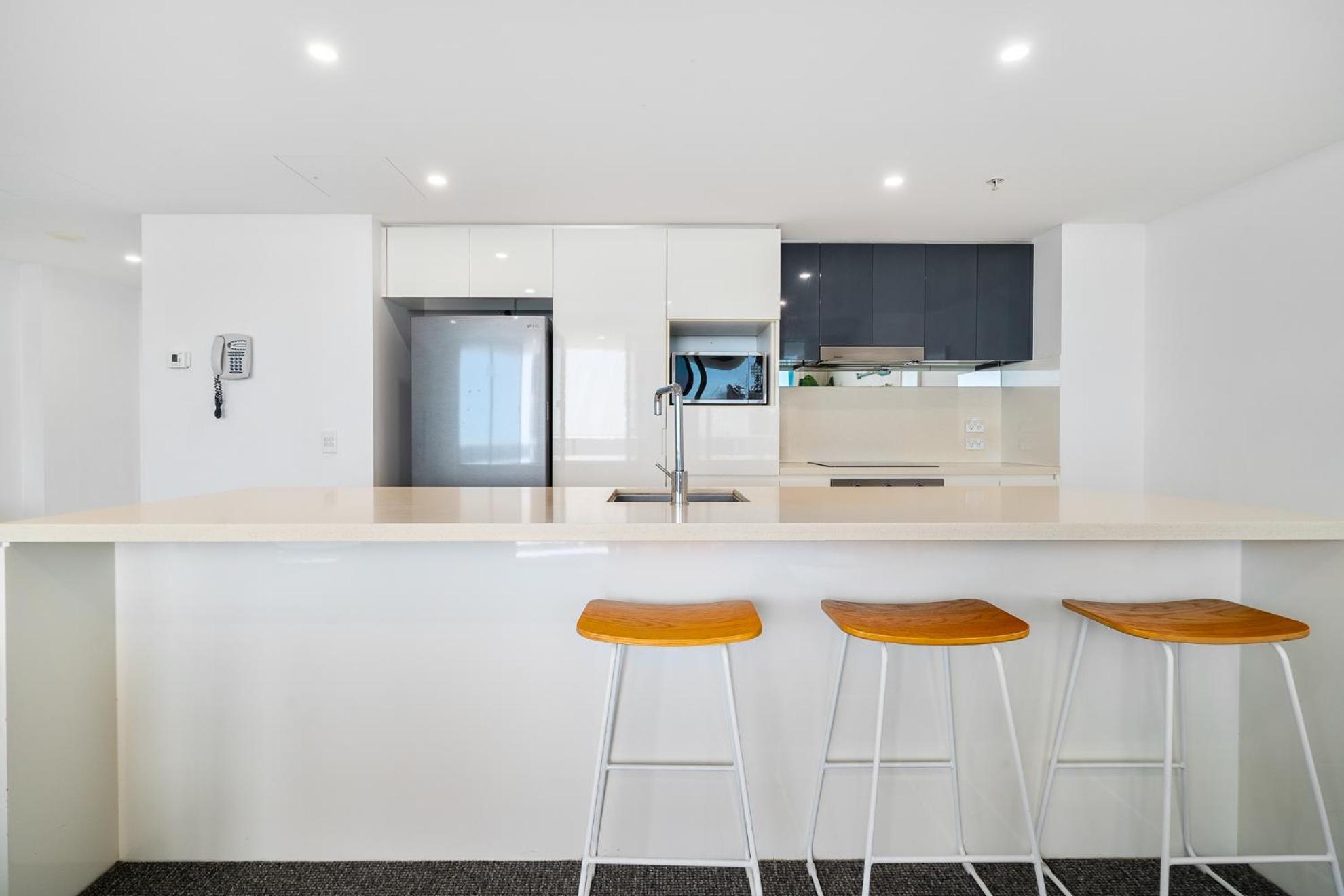 H Star Residences-- Paradise Stayz Gold Coast Esterno foto