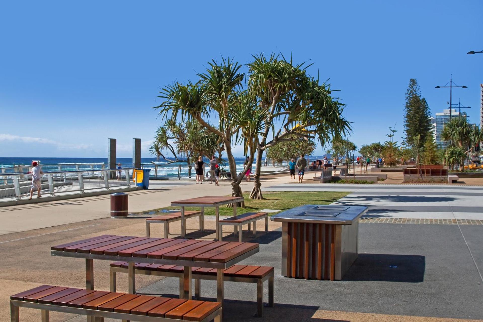 H Star Residences-- Paradise Stayz Gold Coast Esterno foto